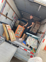 MAN WITH VAN LOW COST MOVING DELIVERY JUNK LABOR?☎️210-810-2475