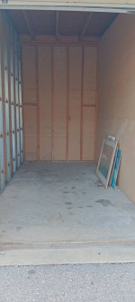 π π Moving & Delivery Services 17 foot box truck 2/3 guys