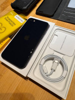 Like new iPhone SE 3rd Gen/current model 256GB Space Black
