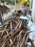 MOVING OUT JUNK REMOVAL TRASH OUT