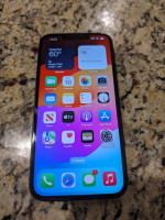 5 x iPhone 13 - ATT Network - 128GB Factory Reset
