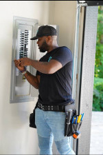 PANEL ELECTRICIAN AVAILABLE TODAY CHANGES, EMERGENCY SERVICE, REWIRES