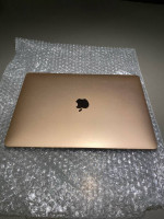 2018 MacBook Air 13.3” Retina i5 8gb 128 Flash Storage A1932 Rose Gold
