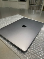 2020 MacBook Pro 13” A2289 i5 1.4GHz 256 SSD 8gb Memory