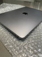 2020 MacBook Pro 13” A2289 i5 1.4GHz 256 SSD 8gb Memory