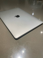2020 Apple Macbook Pro A2338 M1 Chip 256gb SSD  8gb Memory DDR4