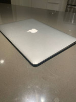 2017 MacBook Air 13 A1466 MQD32LL/A 8gb 128 SSD i5 1.8