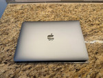 MacBook Pro Space Gray 2022  M2 8-Core / 10-Core GPU 24GB 1TB