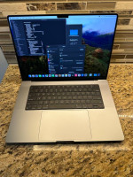 MacBook Pro (16-inch 2023) M2 Pro 12-Core / 16GB / 1TB SSD / 19-Core
