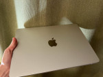 Apple M2 MacBook Air (2022), 13.6 " screen, 16gb Ram, 512 GB Storage,