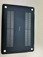 MACBOOK PRO 15" 2018, INTEL I7, 16GBRAM, 250GBSSD, RADEON PRO 555X 4GB