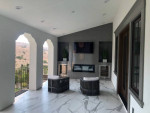 PROFESSIONAL TILE INSTALLER