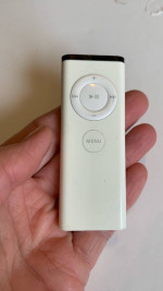 A1156 Apple Remote Control for Apple TV iPod iMac Macbook & Macbookpro
