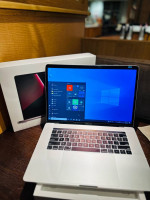 15 inch i9 32gb memory 512gb SSD 4gb graphic Apple MacBook Pro 2019