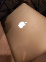 Macbook PRO 2013 i5 8gb RAM/512gb Sorage