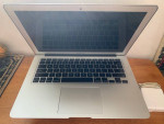 13” MacBook Air 1.4i5 4r 120sd / 2014 *Adapter Included