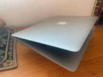 13” MacBook Air 1.4i5 4r 120sd / 2014 *Adapter Included