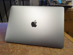 Apple MacBook Pro 13" 2018 Quad Core i7 16gb 256gb SSD