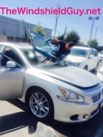 Rock Chip Repair -- Auto Glass Windshield -- Long Crack Repair