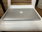 Macbook Pro Retina 15 inch Mid 2015 core i7 16GB RAM 512GB SSD