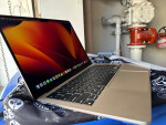 2022 MacBook Air. M2,8Gb,500 ssd