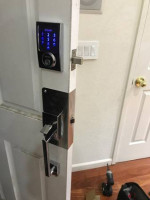 Local Locksmith $$50.00 to unlock Cars 🏠Keys Fobs Deadbolt
