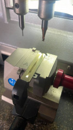 AUTO LOCKSMITH ๐ LOCKOUTS - LOST KEYS - REMOTE PROGRAMMING FOBS