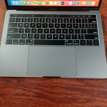 2018 MacBook Pro 13" - Touch Bar