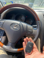 AUTO LOCKSMITH π LOCKOUTS - LOST KEYS - REMOTE PROGRAMMING FOBS