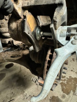 ☎️🛞 Convenient Auto Brakes and Suspension🔧