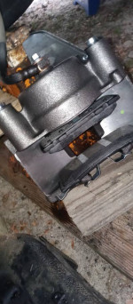 Mobile mechanic on service R.