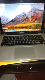 Apple MacBook Pro 13" Core i7 2.7GHz 4GB R AM 750GB HD MACOs Hi Sierra