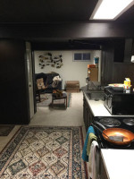 ARLINGTON/CLARENDON METRO STOP 2 blocks away 1 bedroom m apt.