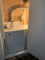 ARLINGTON/CLARENDON METRO STOP IS ONE BLOCK AWAY FROM 4 BEDROOM APT.