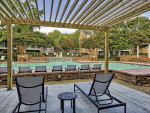 1B/1B, Outdoor Grilling Station, Free Parking