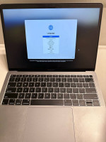 excellent conditions apple macbook air 13” 2019