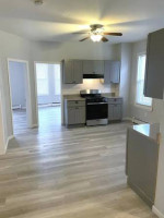 Beautiful hardwood floors, Albany city views and an additional room