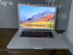 Apple Macbook Pro 15” studio