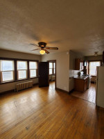 Charming 2BED/1BATH Riverwest Apartment