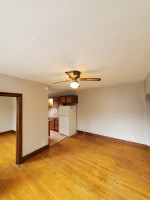 Charming 2BED/1BATH Riverwest Apartment