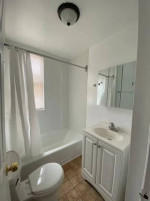 Beautiful hardwood floors, Albany city views and an additional room