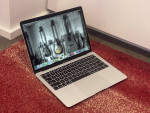 MacBook Air 13" – 256 GB SSD - Works Great - Software