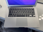 Macbook Air 13” 2017 / Perfect for School / Works Great