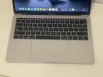 Macbook Pro 13” 2017  /16 GB Ram / Great for Video editing