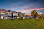 On-Site Laundry Facility, Outdoor Kitchen, 1 Bed