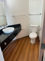 Laundry Facility, Microwave, Close to Freeway