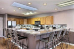 1B/1B, Pool, Situated in York!