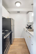 Situated in Farmington Hills!, 2/bd, Hardwood Flooring
