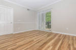 Clubhouse, Walk-in Closets, 1/bd 1/ba