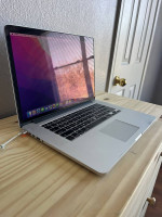 Apple MacBook Pro 15 in Retina Laptop clean iCloud (Monterey 2021)